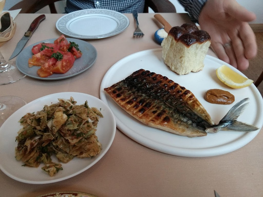 Erizo | restaurant | 215 SE 9th Ave #101, Portland, OR 97214, USA | 5032068619 OR +1 503-206-8619