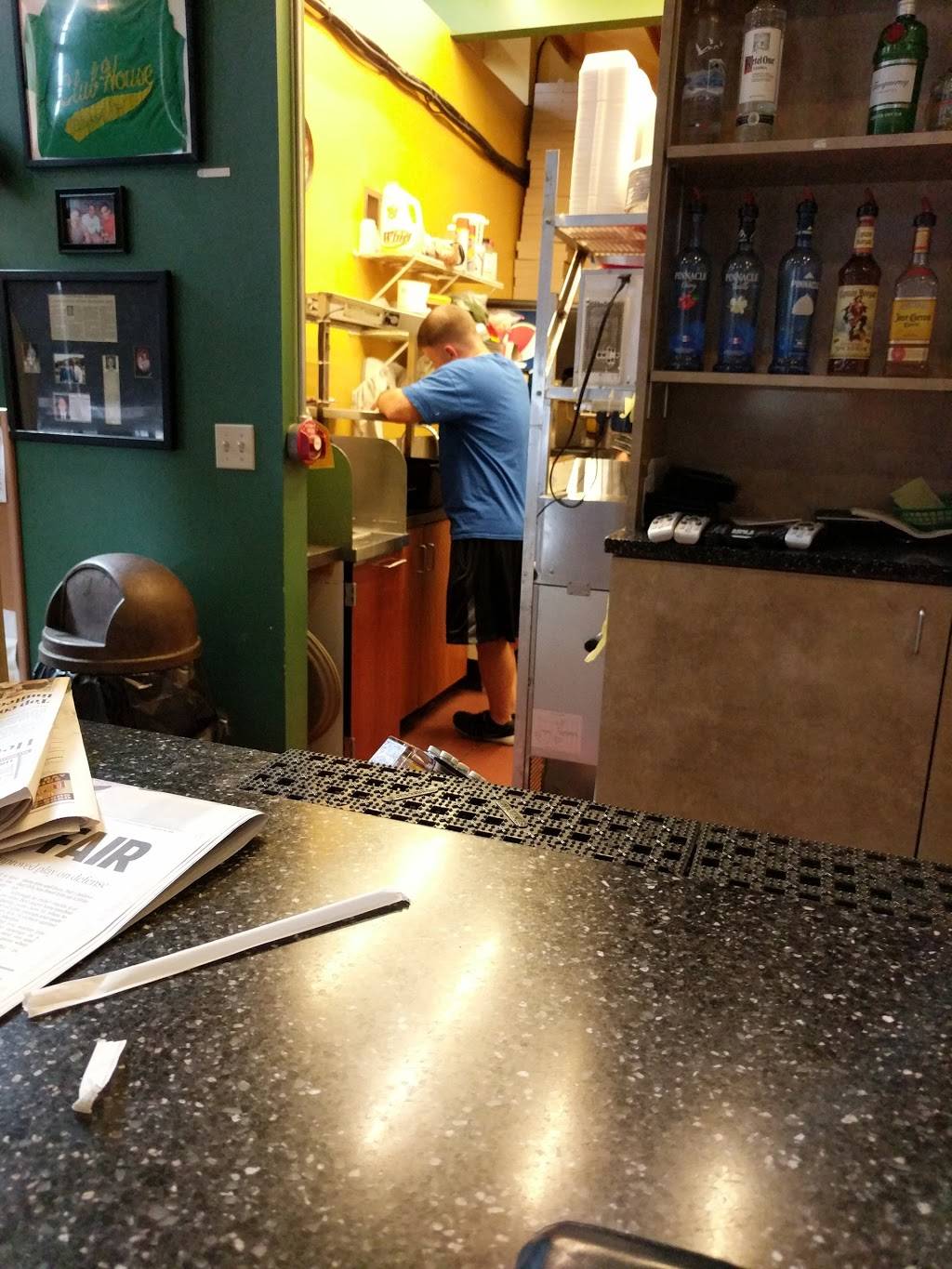 Doms Pizzeria | restaurant | 502 Cavitt Ave, Trafford, PA 15085, USA | 4123723667 OR +1 412-372-3667