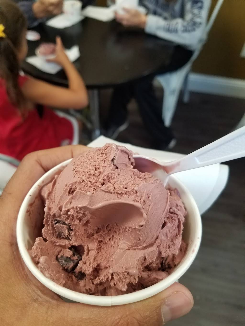 Whits Frozen Custard | restaurant | 4138 Main St, Hilliard, OH 43026, USA | 6147101315 OR +1 614-710-1315