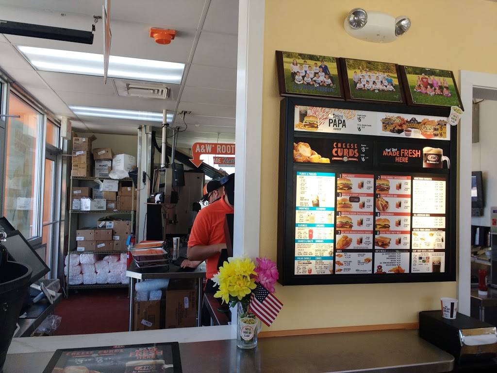 A&W Restaurant | restaurant | 2187 W 9th Ave, Oshkosh, WI 54904, USA | 9202334677 OR +1 920-233-4677