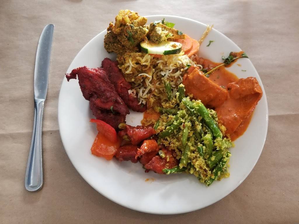 Bombay Royale - Healthy Restaurant in Northampton, Pioneer Valle | restaurant | 1 Roundhouse Plaza #4, Northampton, MA 01060, USA | 4133413537 OR +1 413-341-3537