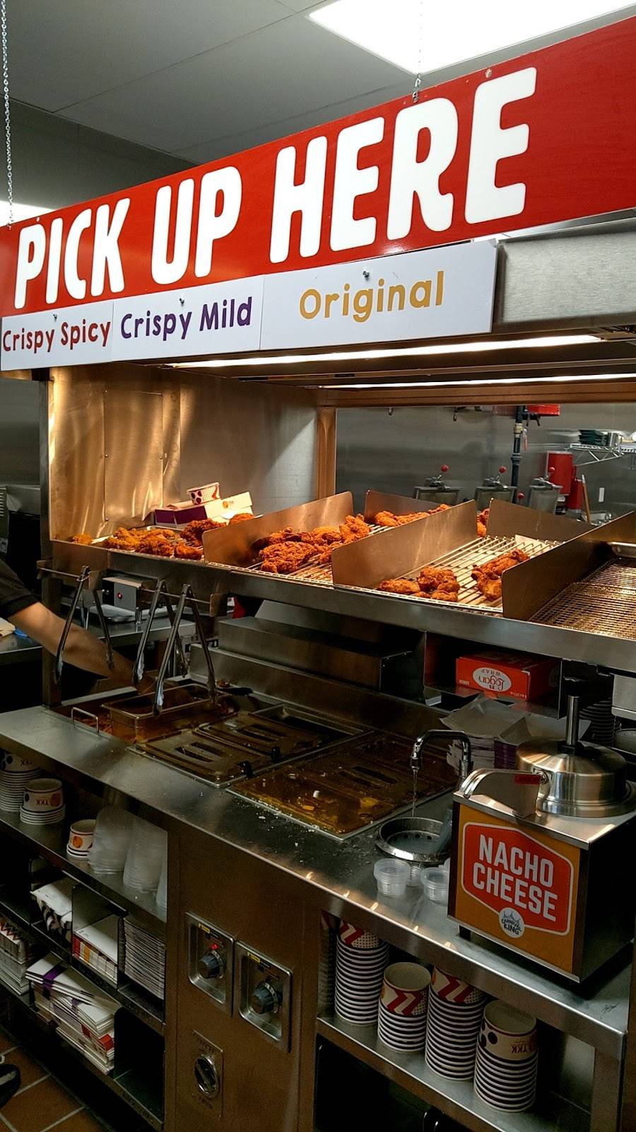 TKK Fried Chicken 頂呱呱 | meal takeaway | 4500 City Ave, Philadelphia, PA 19131, USA | 2159219086 OR +1 215-921-9086