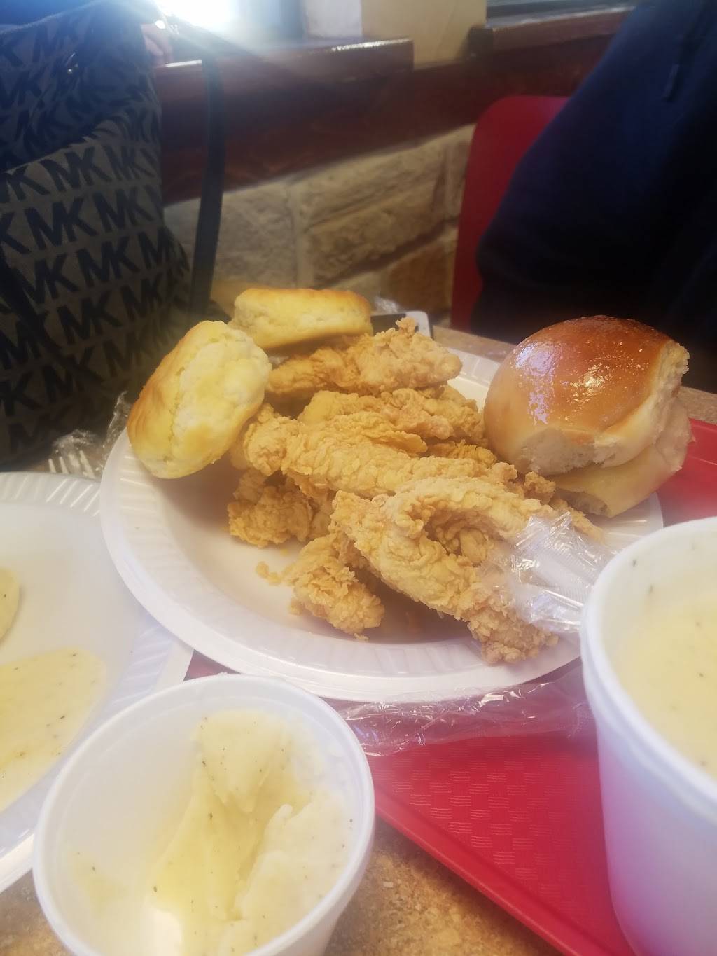 Chicken Express | restaurant | 6124 Lemmon Ave, Dallas, TX 75209, USA | 2143537175 OR +1 214-353-7175