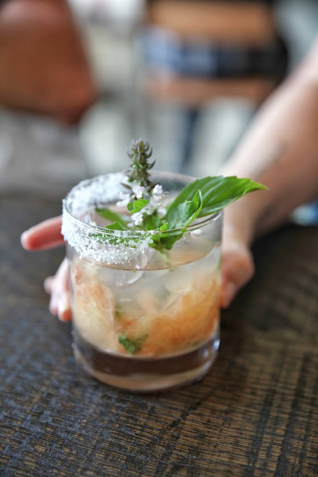 Rosewood Gulf Coast Chop House | restaurant | 1209 Rosewood Ave, Austin, TX 78702, USA | 5128386205 OR +1 512-838-6205