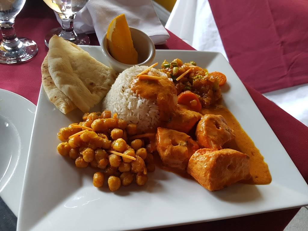 The Curry House | restaurant | 994 2nd Ave E, Owen Sound, ON N4K 2H6, Canada | 5193712777 OR +1 519-371-2777