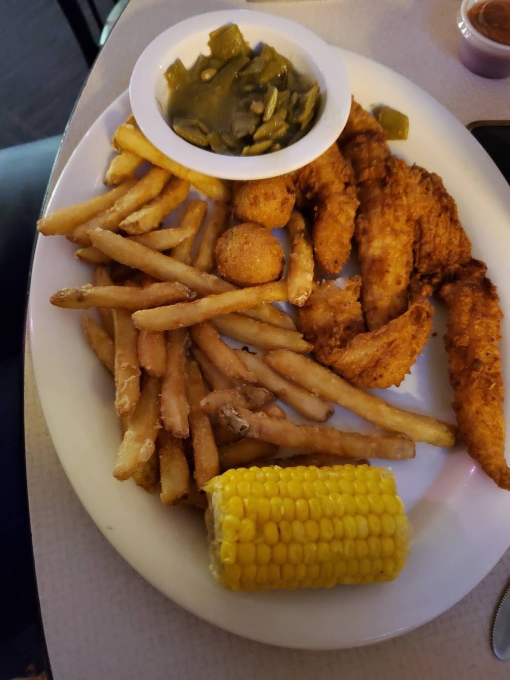 Jans Beach House Grill | restaurant | 850 Eastern Blvd, Montgomery, AL 36117, USA | 3342778300 OR +1 334-277-8300