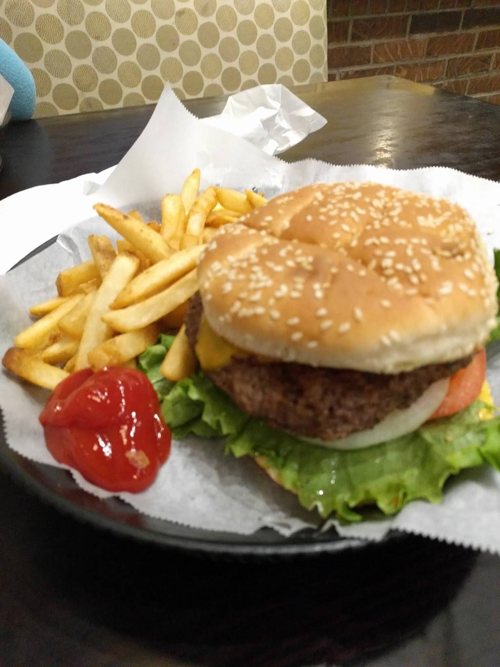 Sam & Andys Fountain City | restaurant | 2613 Adair Dr, Knoxville, TN 37918, USA | 8652819539 OR +1 865-281-9539