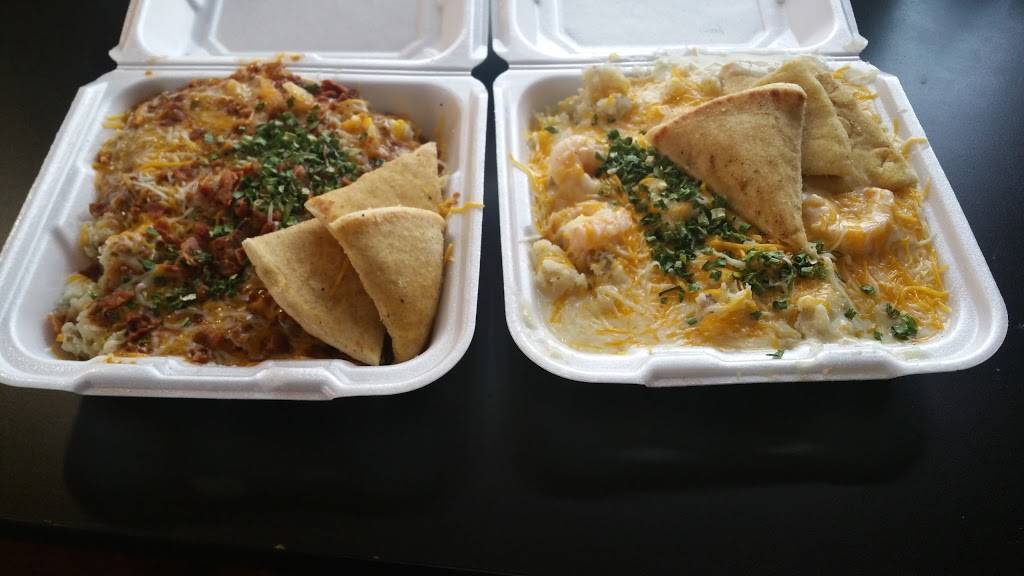 Spud Headz | restaurant | 5011 East 8 Mile Road, Warren, MI 48091, USA | 5867587783 OR +1 586-758-7783