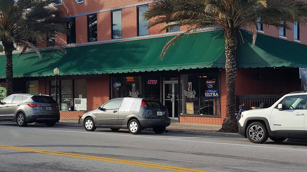 Idle Zone Bar & Grill | restaurant | 3437, 117 E Lake Ave, Auburndale, FL 33823, USA | 8638757932 OR +1 863-875-7932