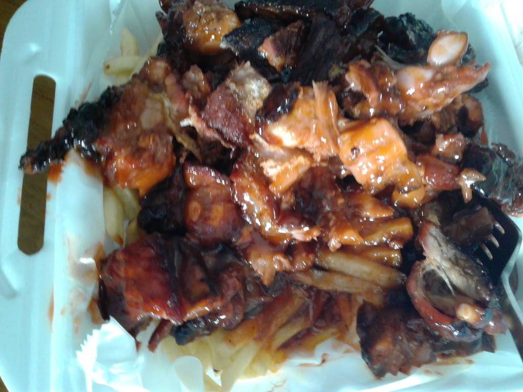 T & JJs Supreme Steaks & Catering Service | restaurant | 718 S 5th Ave, Maywood, IL 60153, USA | 7083381185 OR +1 708-338-1185