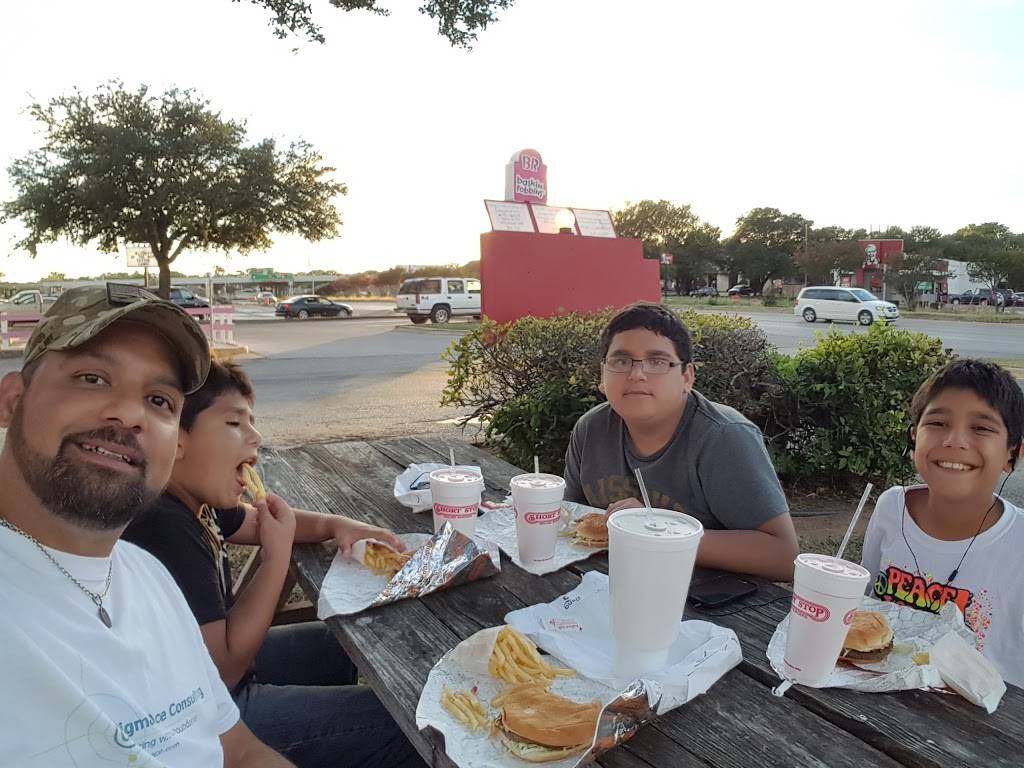 Short Stop | restaurant | 303 W Palm Valley Blvd, Round Rock, TX 78664, USA | 5122556840 OR +1 512-255-6840