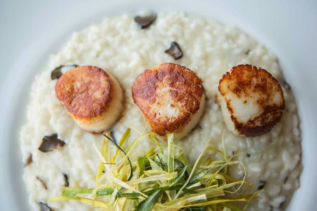 Solare | restaurant | 2820 Roosevelt Rd, San Diego, CA 92106, USA | 6192709670 OR +1 619-270-9670