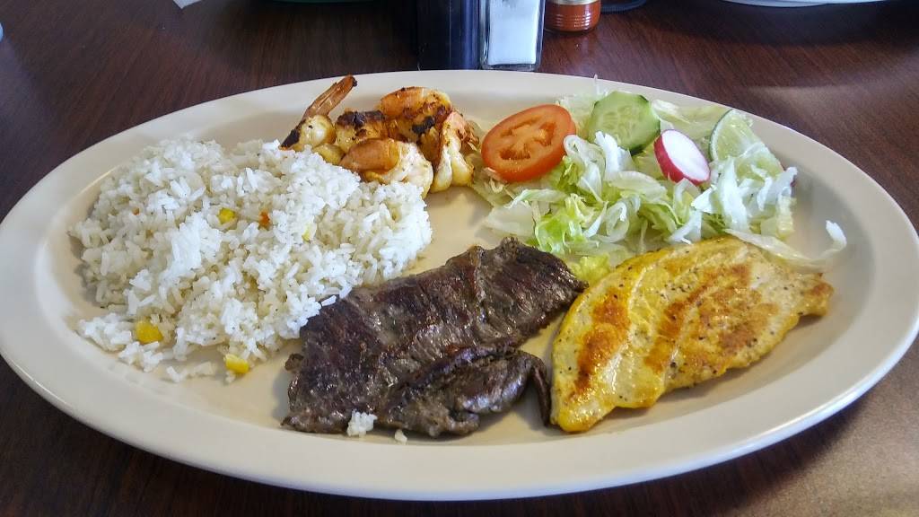 Rosis Pupuseria | restaurant | 909 Gross Rd, Mesquite, TX 75149, USA | 9722850770 OR +1 972-285-0770