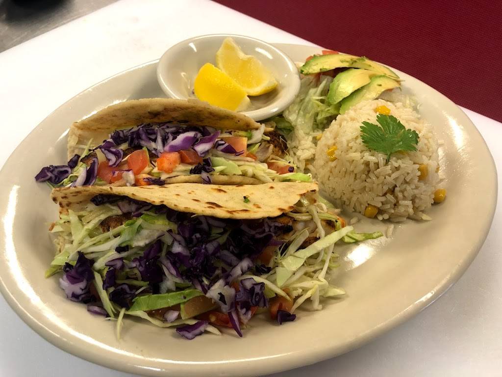 Los Chilaquiles Mexican Restaurant | restaurant | 2108 N Austin St, Seguin, TX 78155, USA | 8304915144 OR +1 830-491-5144