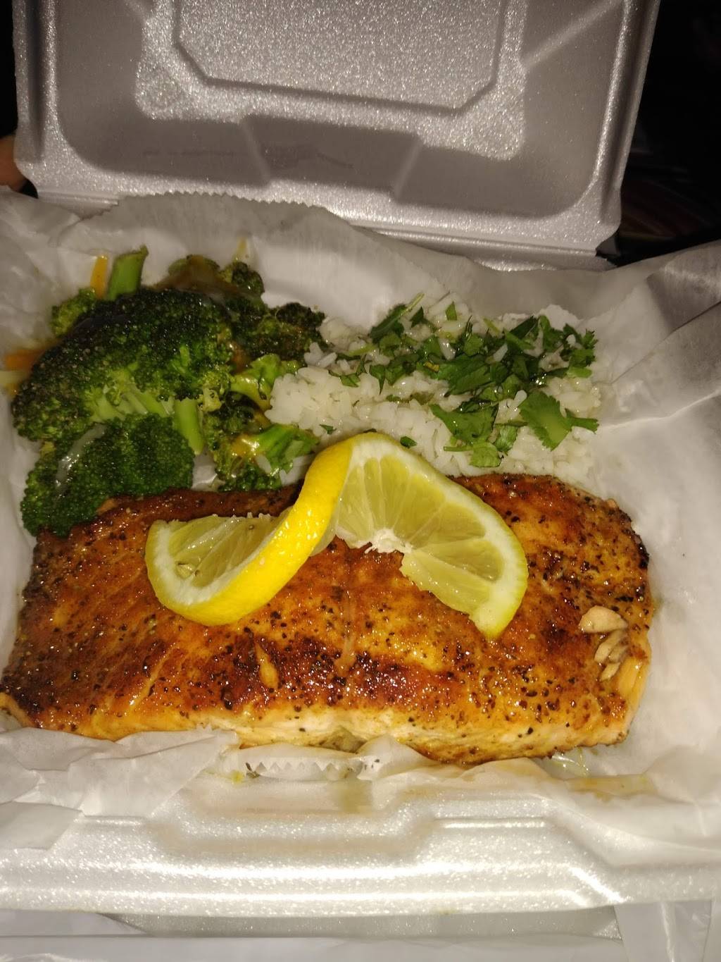 Chitas Nefertiti Bar | restaurant | 15942 West Grand River Avenue, Detroit, MI 48227, USA | 3136469753 OR +1 313-646-9753