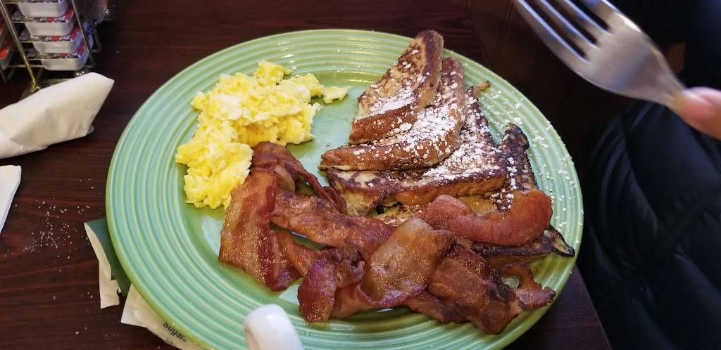 Carries Winter Park Cafe | restaurant | 240 N Pennsylvania Ave, Winter Park, FL 32789, USA | 4076280068 OR +1 407-628-0068