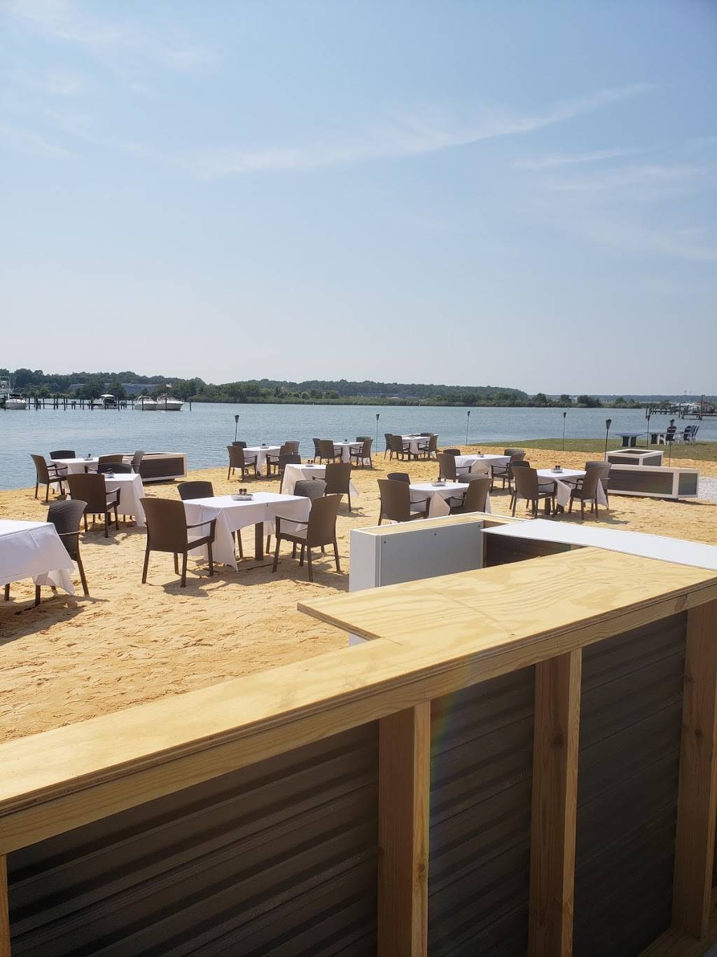 Long Beach Marina | restaurant | 800 Chester Rd, Middle River, MD 21220, USA | 4103357547 OR +1 410-335-7547