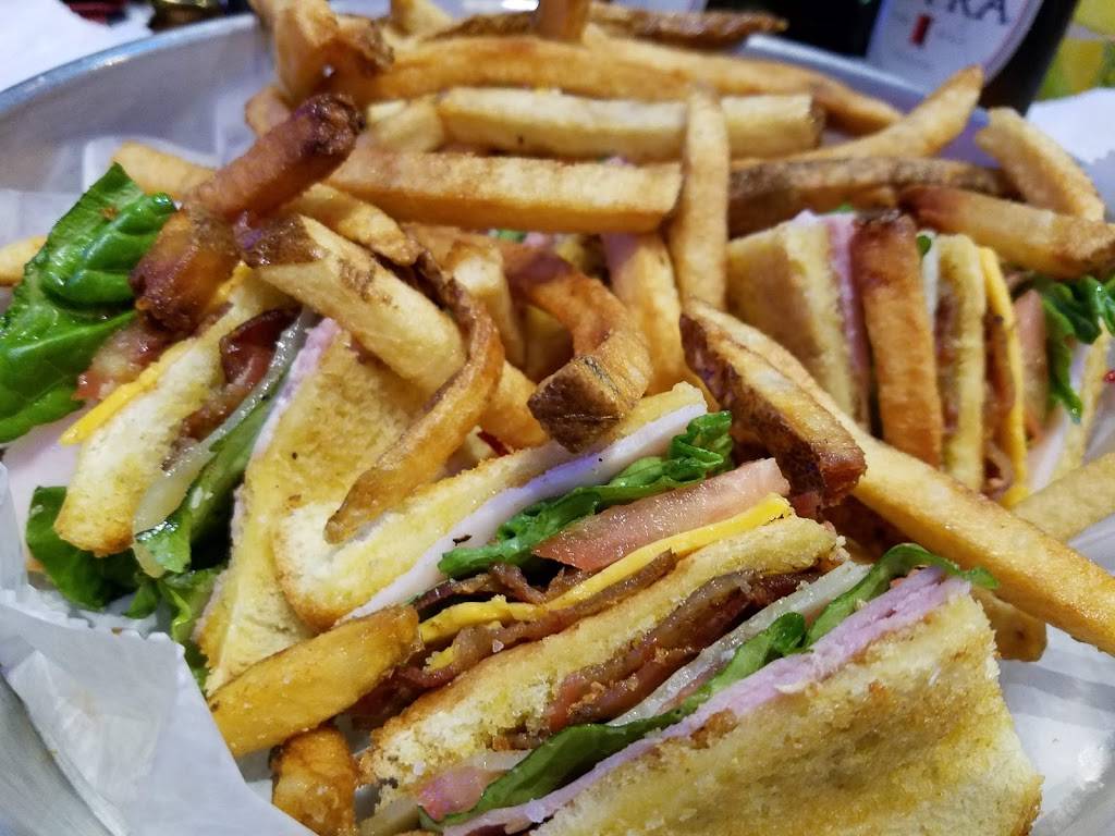 Republic Icehouse | restaurant | 3807 University Blvd, Tyler, TX 75701, USA | 9035045860 OR +1 903-504-5860