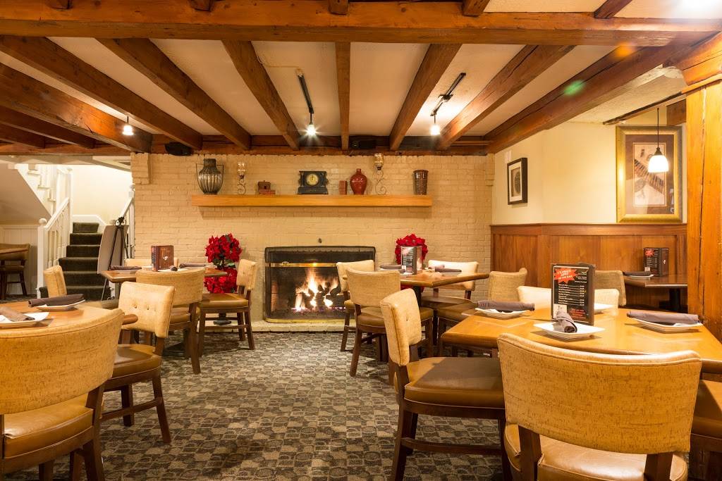 Bradford Tavern | restaurant | 87 Haverhill St, Rowley, MA 01969, USA | 9789483657 OR +1 978-948-3657