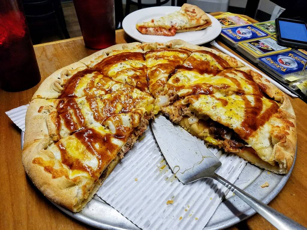 Timmys Pizza & BBQ | restaurant | 105 N Randolph St, Garrett, IN 46738, USA | 2603576666 OR +1 260-357-6666