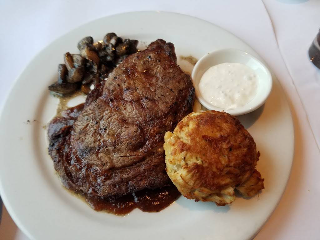 Yellowfin Steak & Fish House | restaurant | 2840 Solomons Island Rd, Edgewater, MD 21037, USA | 4105731333 OR +1 410-573-1333