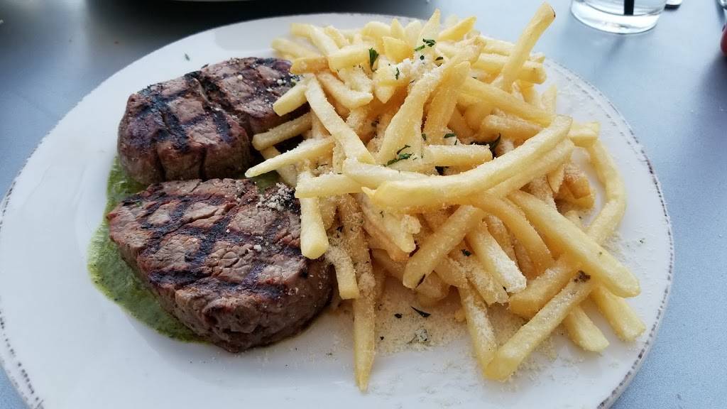 90 NINETY Bar + Grill | restaurant | 9090 Alta Dr, Las Vegas, NV 89145, USA | 7026367111 OR +1 702-636-7111