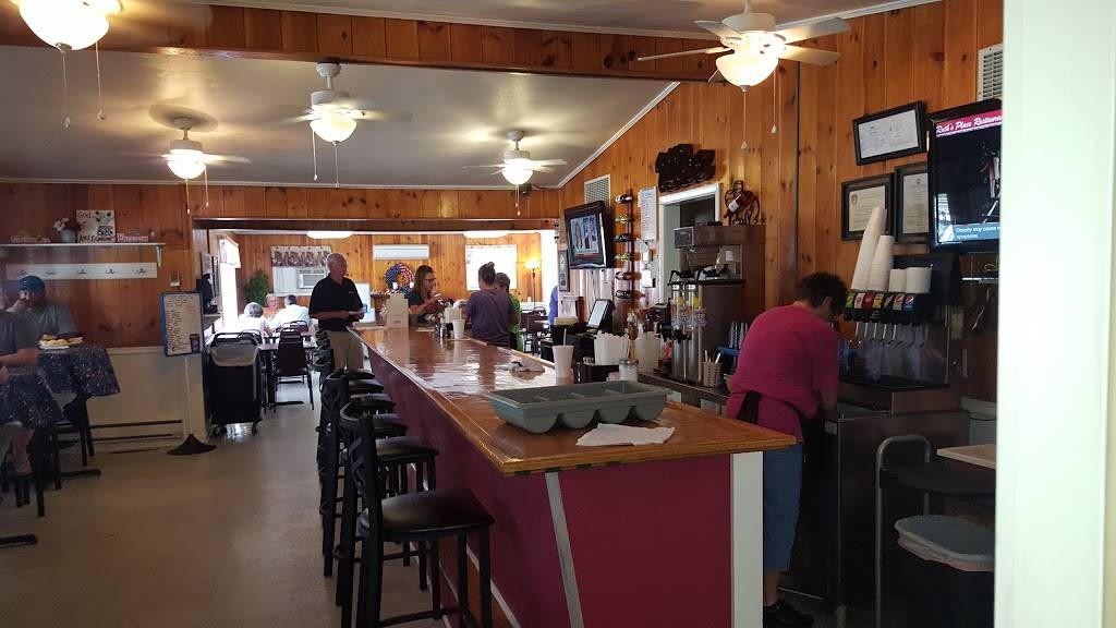 Ruths Place | restaurant | 17555 Virgil H Goode Hwy, Rocky Mount, VA 24151, USA | 5404897884 OR +1 540-489-7884