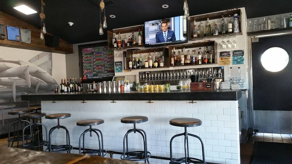 Priority Public House | restaurant | 576 N Coast Hwy 101, Encinitas, CA 92024, USA | 7602301999 OR +1 760-230-1999