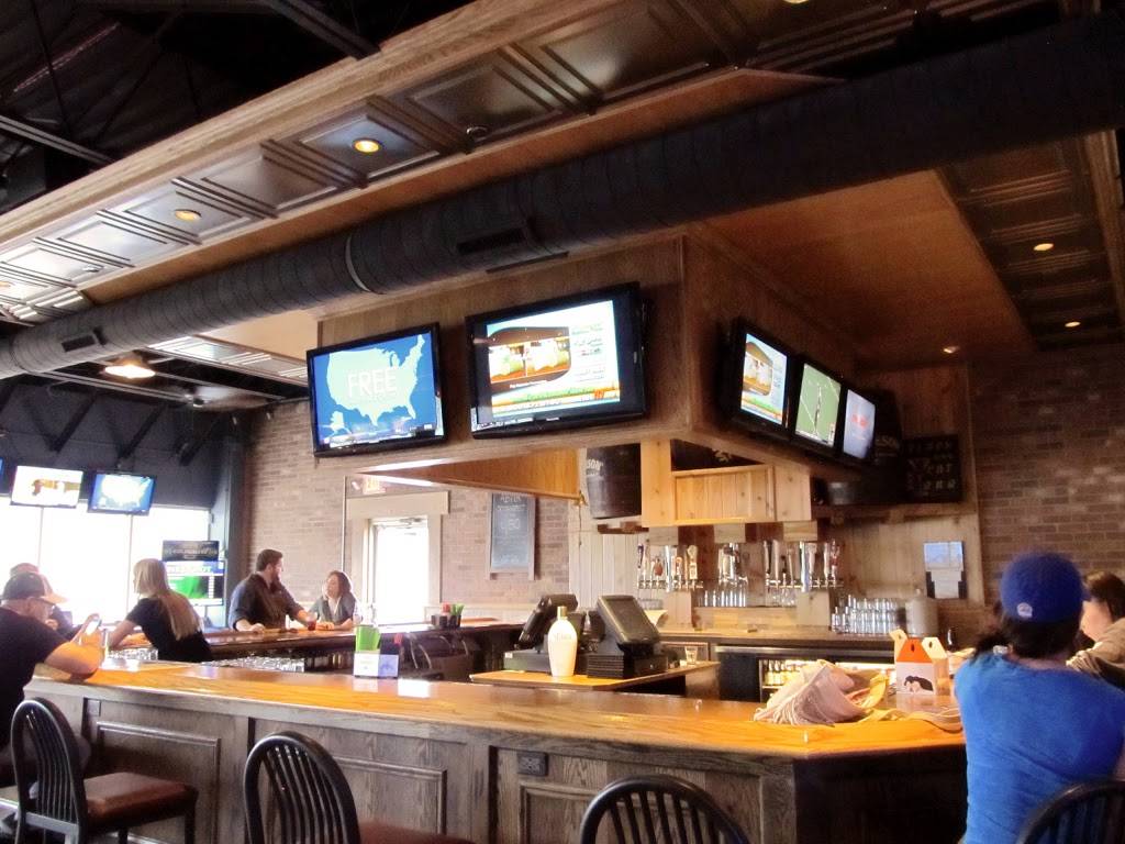 Fatties Pub | restaurant | 14420 John Humphrey Dr, Orland Park, IL 60467, USA | 7086454901 OR +1 708-645-4901