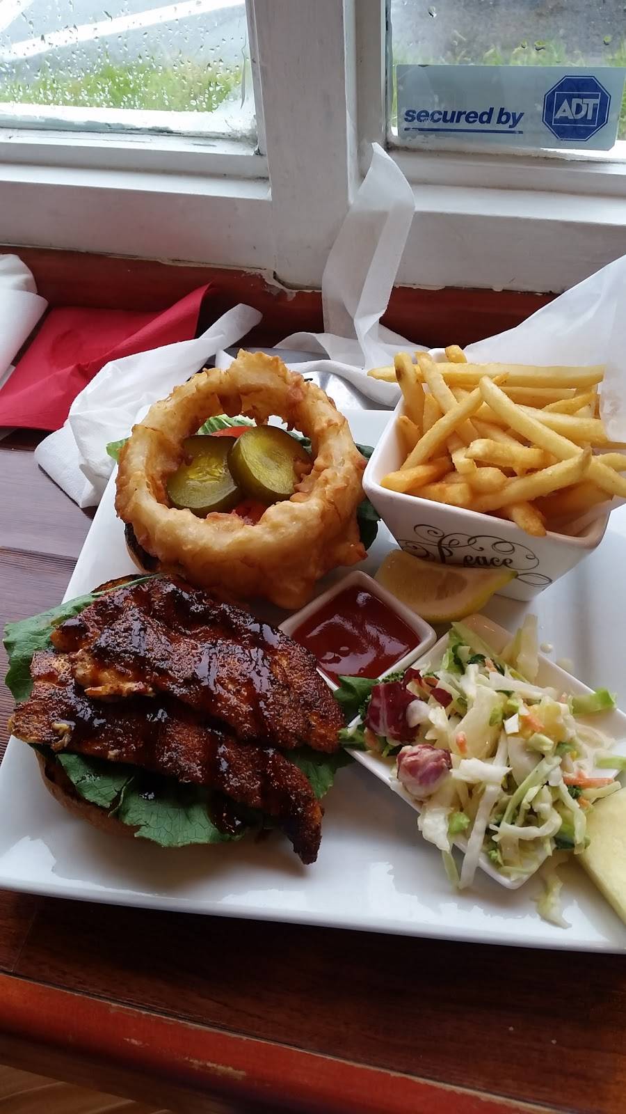 Fat Kahunas | restaurant | 8 Minutemen Causeway, Cocoa Beach, FL 32931, USA | 3217836858 OR +1 321-783-6858