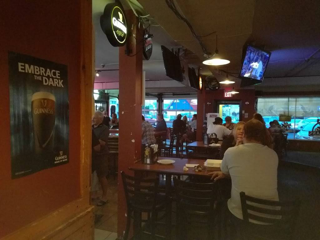 Hooligans Sports Bar | restaurant | 3515 Portage Rd, Niagara Falls, ON L2J 2K5, Canada | 9053566928 OR +1 905-356-6928