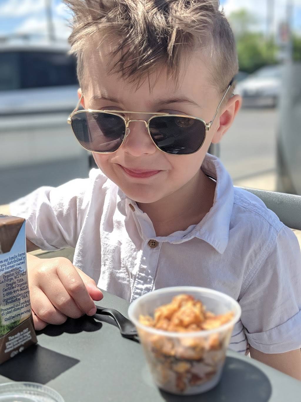 Chipotle Mexican Grill | restaurant | 9430C Colerain Ave, Cincinnati, OH 45251, USA | 5133852156 OR +1 513-385-2156