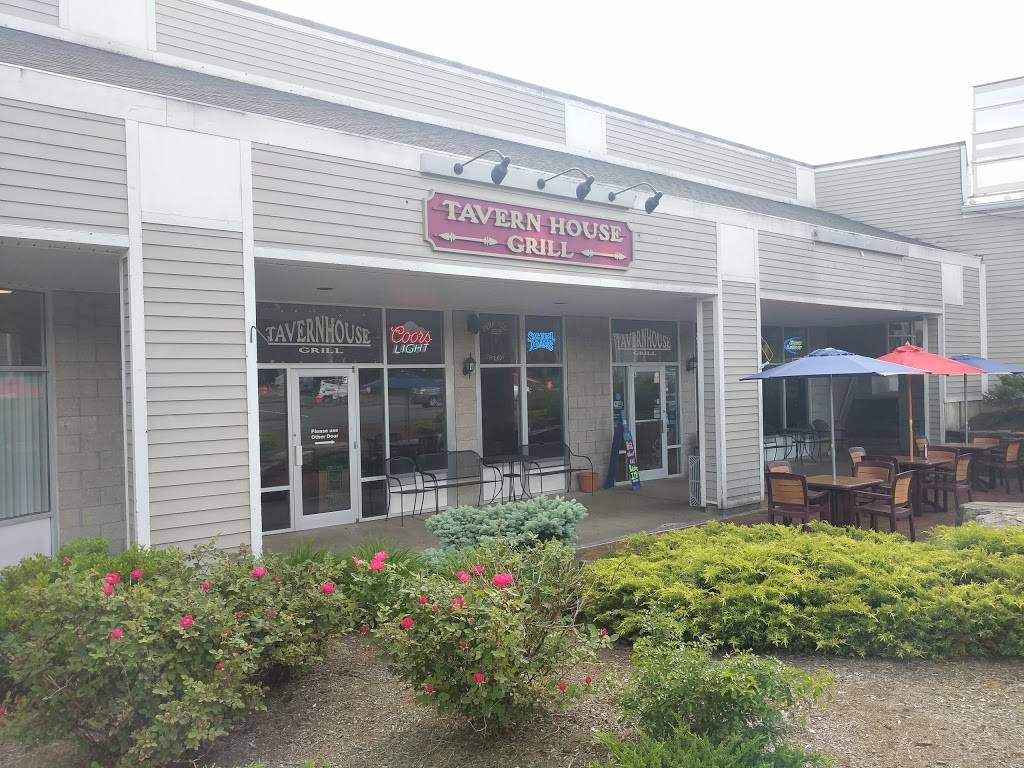 Tavern House Grill | restaurant | 200 Merrow Rd, Tolland, CT 06084, USA | 8608720332 OR +1 860-872-0332
