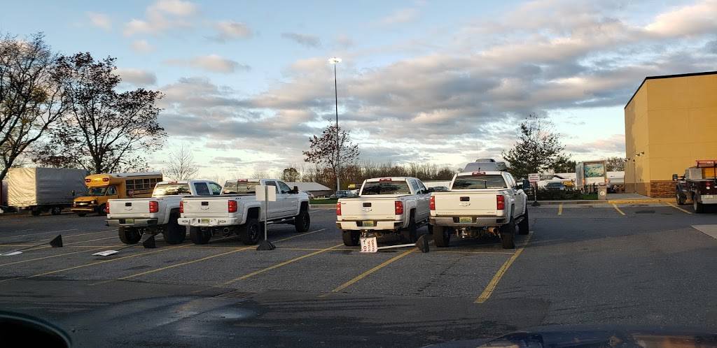 Flying J Travel Center | restaurant | 2210 Camp Swatara Rd, Myerstown, PA 17067, USA | 7179334146 OR +1 717-933-4146