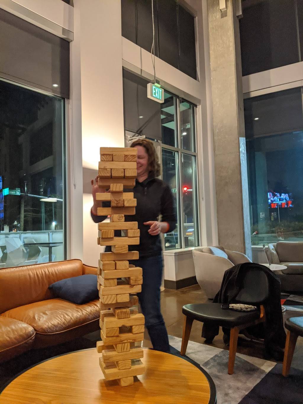 W XYZ Lounge | restaurant | 15220 NE Shen Street, #150, Redmond, WA 98052, USA | 4256369922 OR +1 425-636-9922