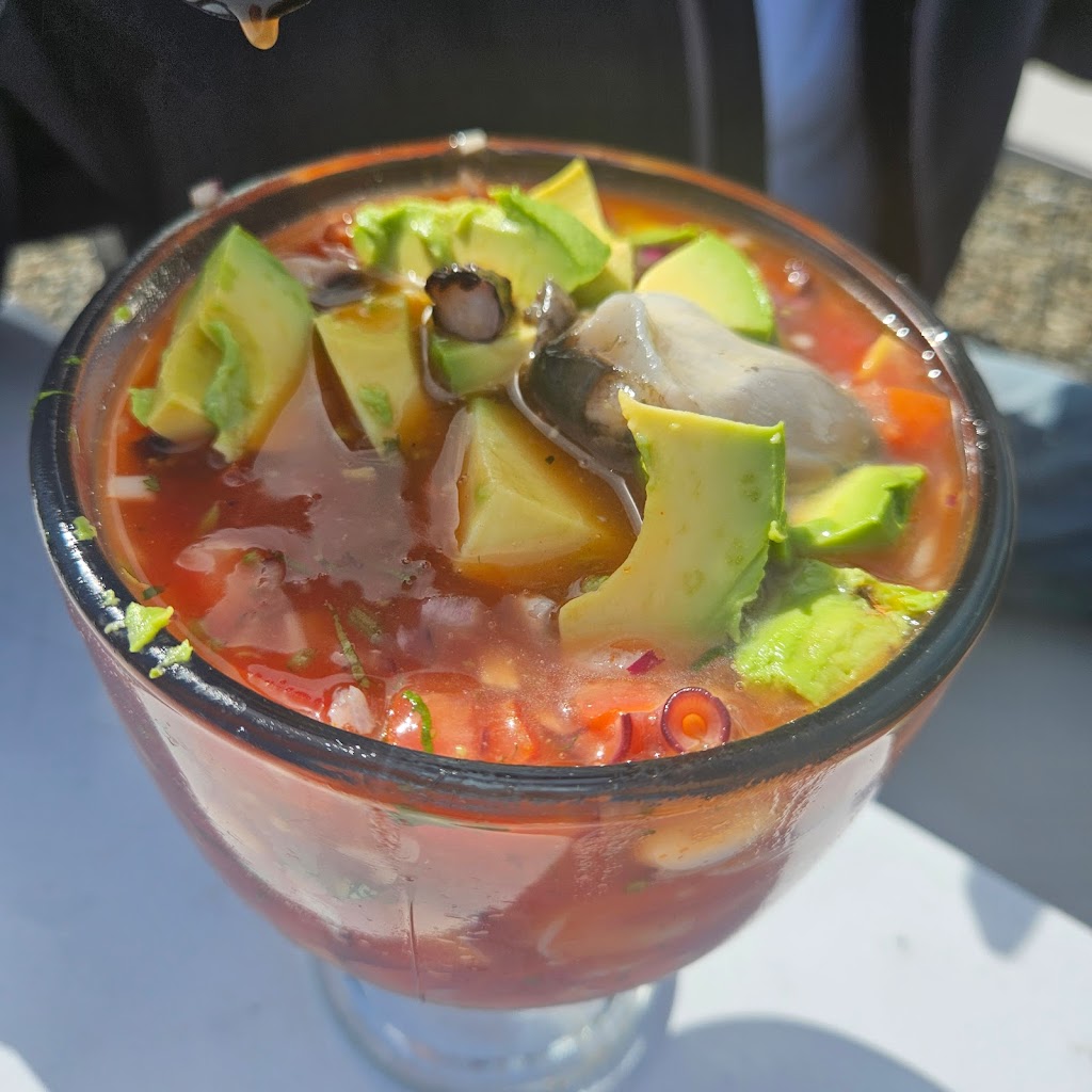 Mariscos Los Reyes | restaurant | 600 Rio Tierra Ave, Sacramento, CA 95833, USA | 9162439335 OR +1 916-243-9335