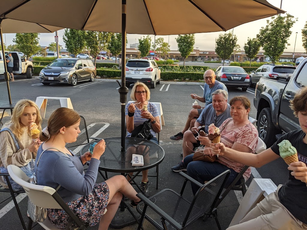 Handels Homemade Ice Cream | meal takeaway | 23615 El Toro Rd ste y 2, Lake Forest, CA 92630, USA | 9494464463 OR +1 949-446-4463