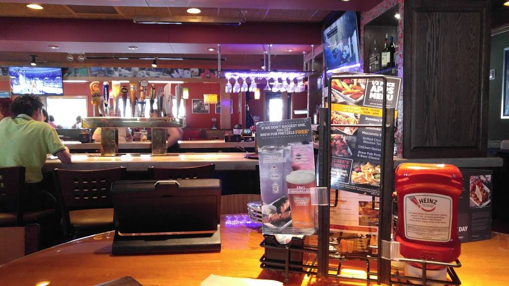 Applebees Grill + Bar | restaurant | 4638 FL-64, Bradenton, FL 34208, USA | 9417486800 OR +1 941-748-6800