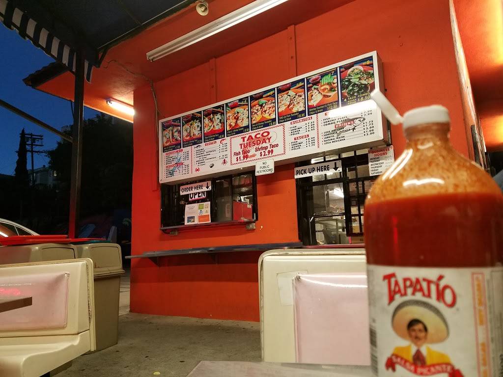 La Playita Siete Mares | restaurant | 3143 Sunset Blvd, Los Angeles, CA 90026, USA | 3236644604 OR +1 323-664-4604