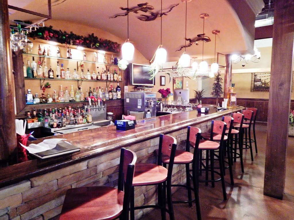 Mi Tenampa Mexican Restaurant | restaurant | 11915 Pendleton Pike # L, Indianapolis, IN 46236, USA | 3178233115 OR +1 317-823-3115