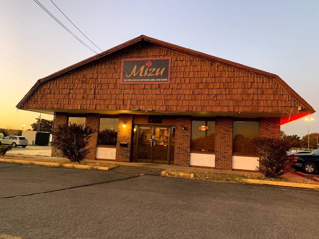 Mizu sushi | restaurant | 2140 W 21st St, Wichita, KS 67203, USA | 3162609996 OR +1 316-260-9996