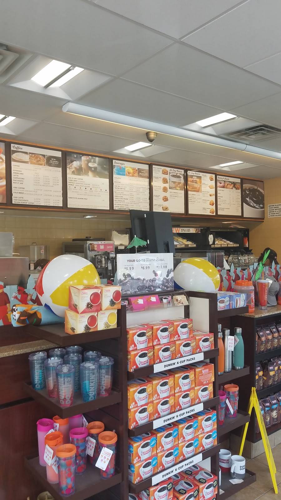 Dunkin | bakery | 2611 S County Trail, East Greenwich, RI 02818, USA | 4018847065 OR +1 401-884-7065