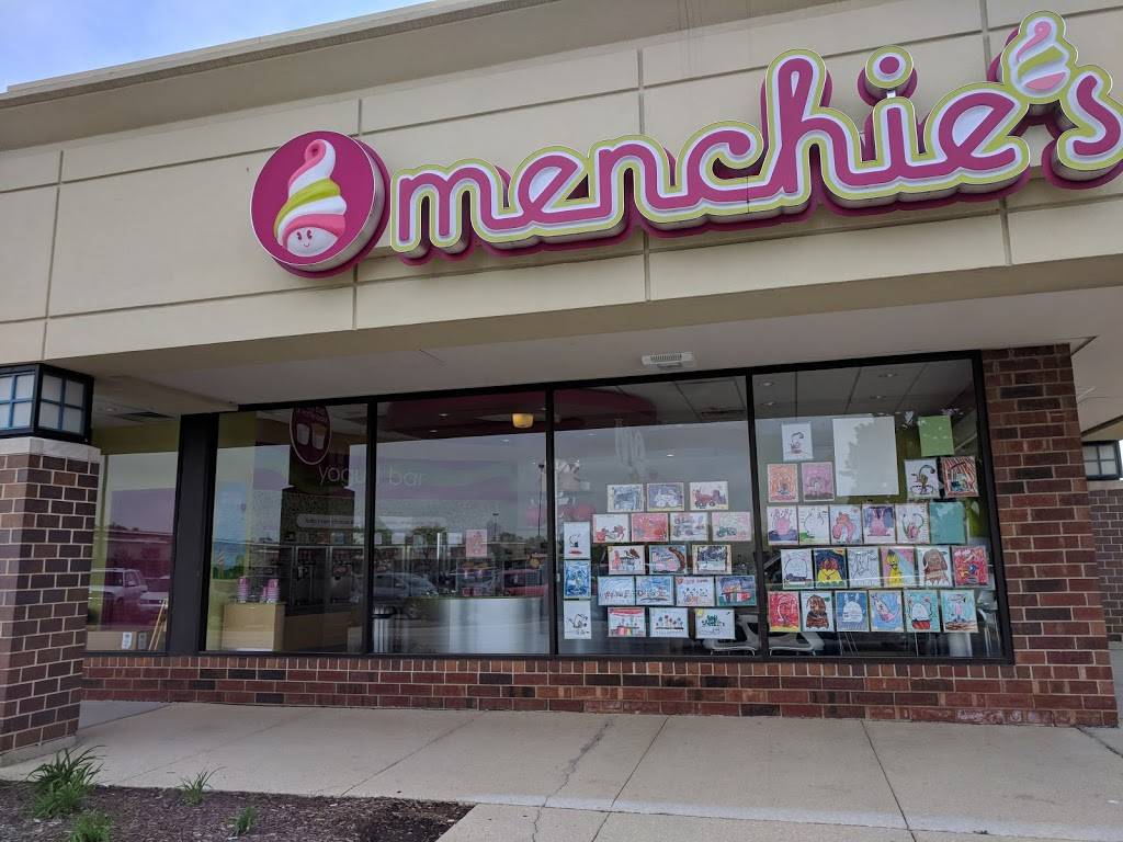 Menchies Frozen Yogurt | bakery | 7339 Lemont Rd, Downers Grove, IL 60516, USA | 6305151650 OR +1 630-515-1650