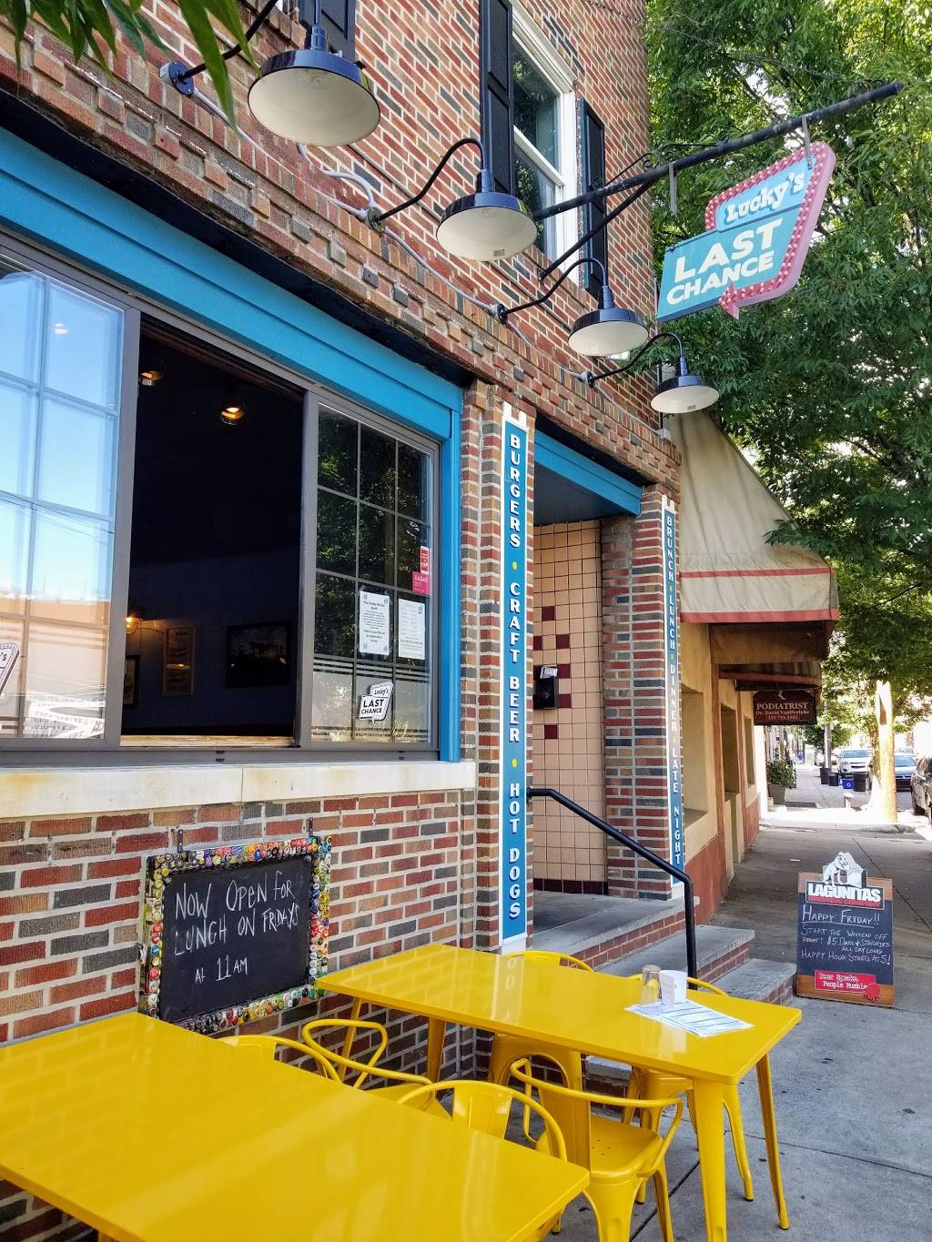 Luckys Last Chance Queen Village | restaurant | 848 S 2nd St, Philadelphia, PA 19147, USA | 2675192080 OR +1 267-519-2080