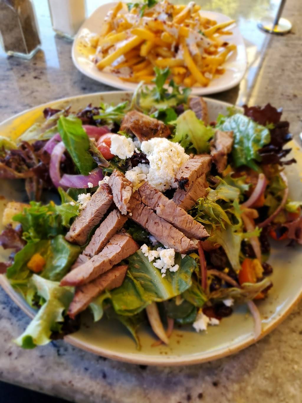 Jacks Urban Eats | restaurant | 1005 Galleria Blvd, Roseville, CA 95678, USA | 9164745023 OR +1 916-474-5023