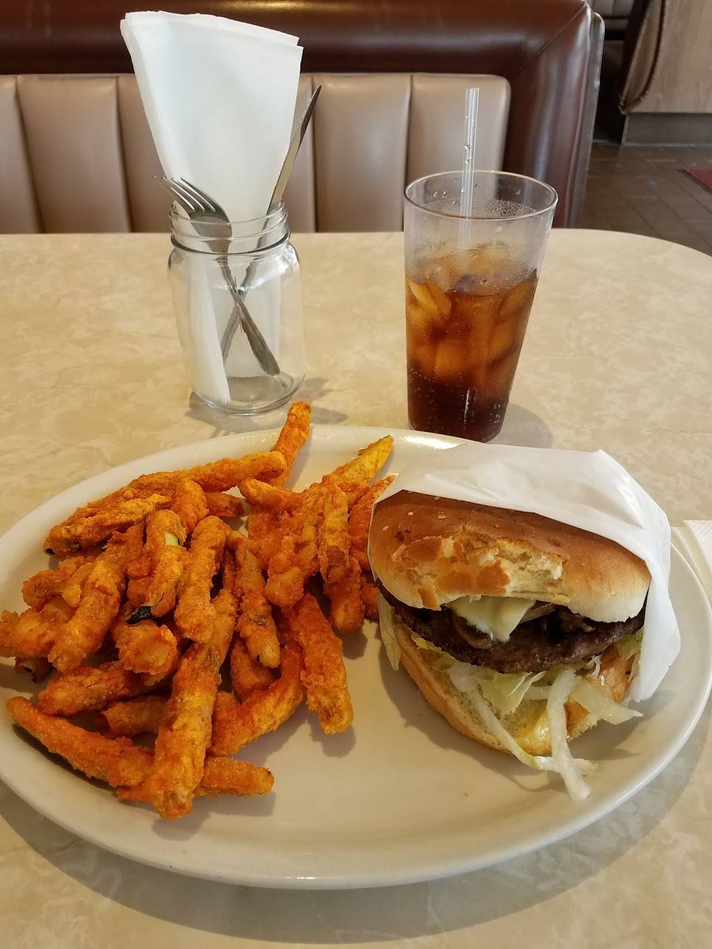 Golden Star | restaurant | 2001 E Carson St, Long Beach, CA 90807, USA | 5624268869 OR +1 562-426-8869