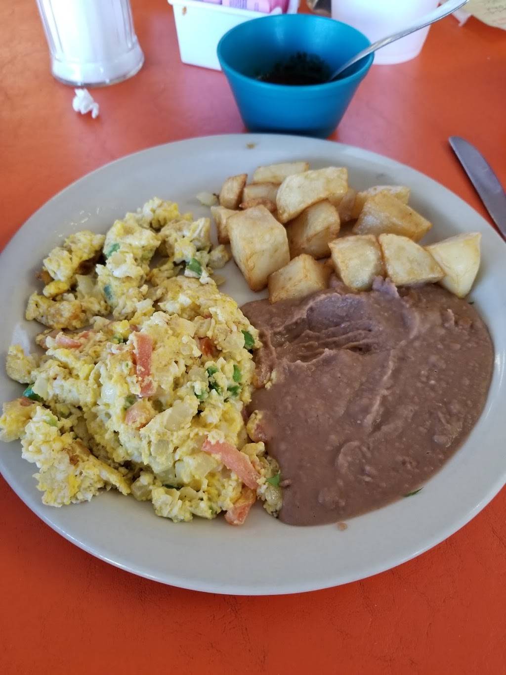 Brendas Mexican restaurant | restaurant | 11888 Starcrest Dr, San Antonio, TX 78247, USA | 2104032092 OR +1 210-403-2092