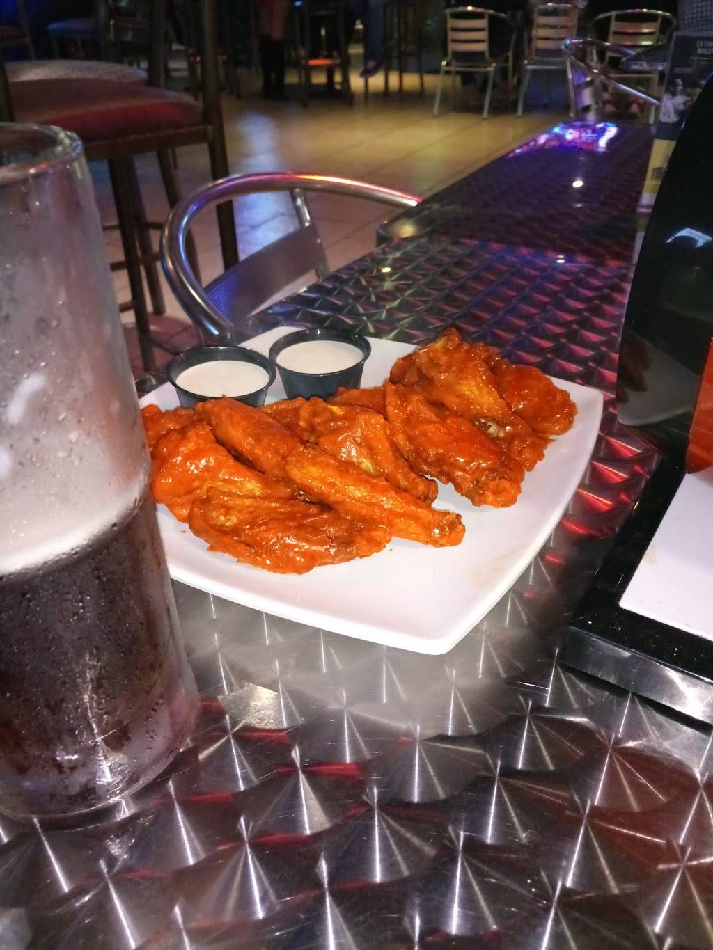 Los Buhos | restaurant | 9428 Parkfield Dr, Austin, TX 78758, USA | 5128140078 OR +1 512-814-0078