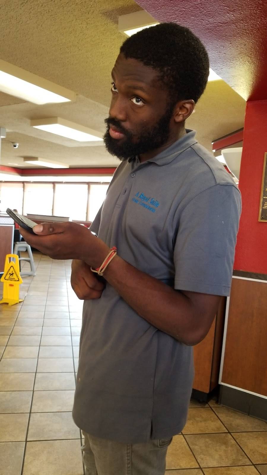 Carls Jr. | restaurant | 754 Ventura St, Fillmore, CA 93015, USA | 8055243988 OR +1 805-524-3988