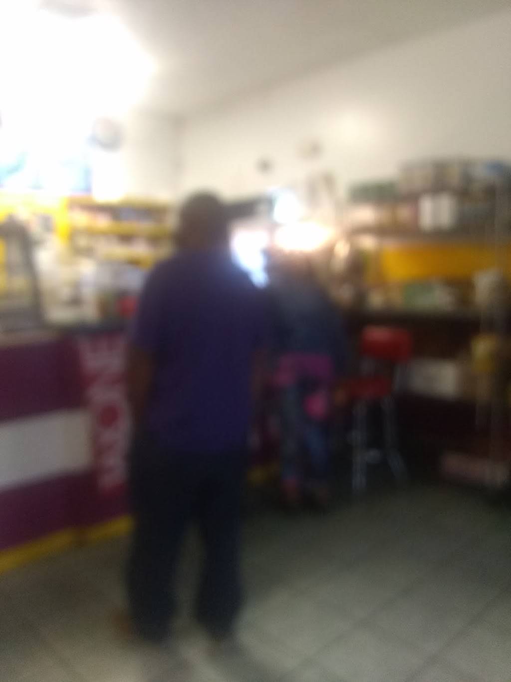 Eckles Restaurant & Lounge | restaurant | 1701 N 25th St, Fort Pierce, FL 34947, USA | 7728824704 OR +1 772-882-4704